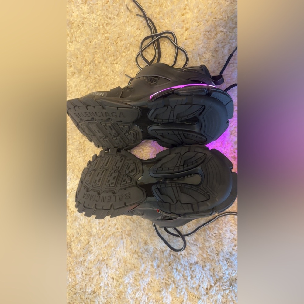 Balenciaga tracks LEDs - Picture 3 of 7